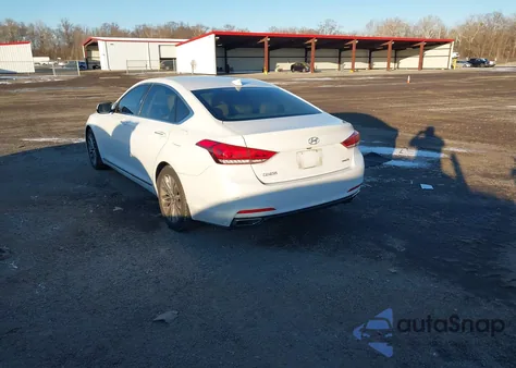 2016 Hyundai Genesis 3.8 из США, поврежденный, VIN KMHGN4JE3GU140477